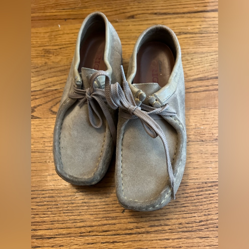 Clarks Wallabees